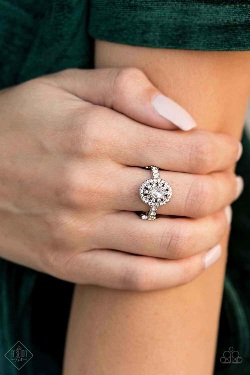 Paparazzi -Jewelry, Fiercely 5th Avenue Fashion-Fix-Set.