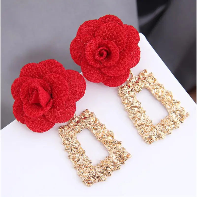 Flower Temperament Exaggerated Earrings