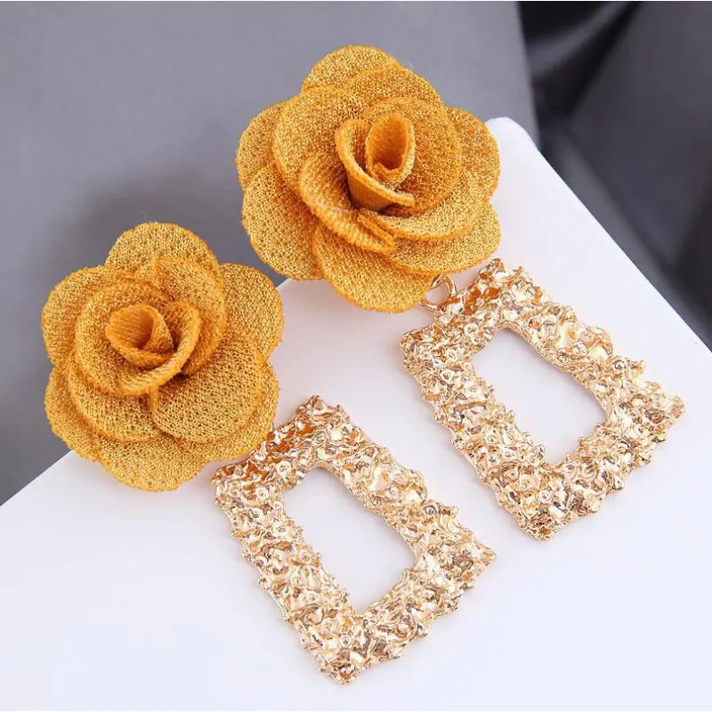 Flower Temperament Exaggerated Earrings