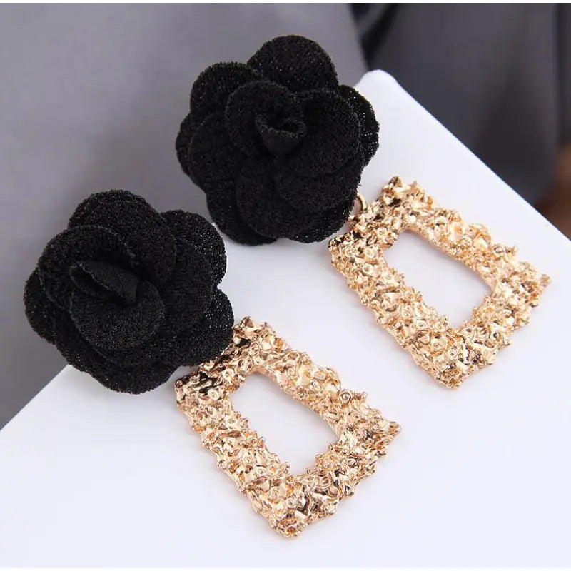 Flower Temperament Exaggerated Earrings