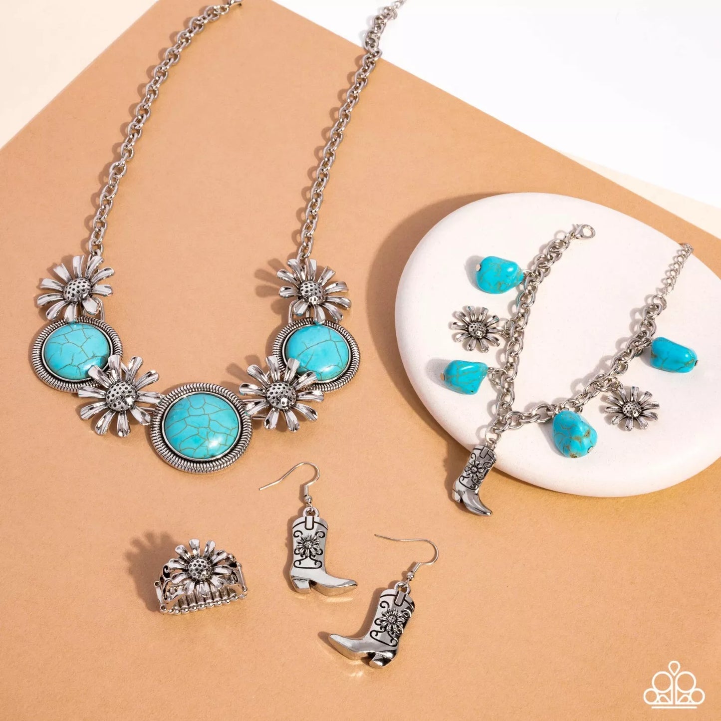 Simply Santa Fe- Fashion-Fix June