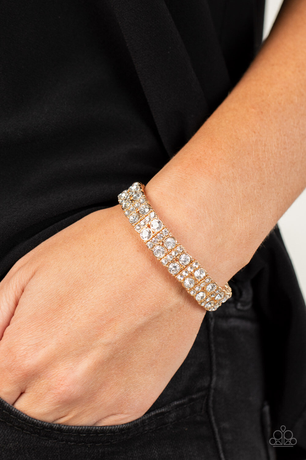 Paparazzi-Jewelry, Mic Dropping Drama - Gold, White-Bracelets
