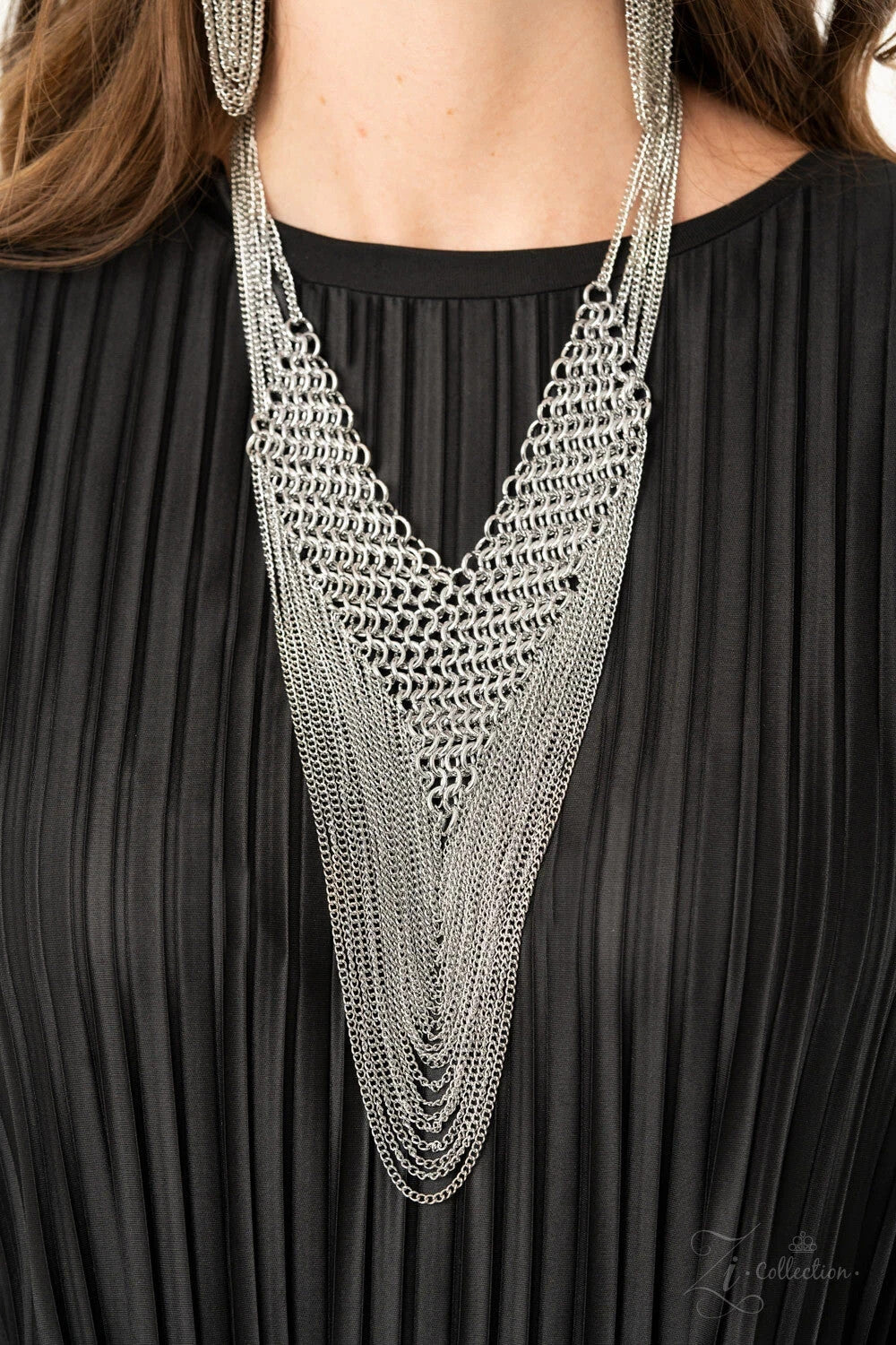 Defiant Collection - Paparazzi necklace-Set.