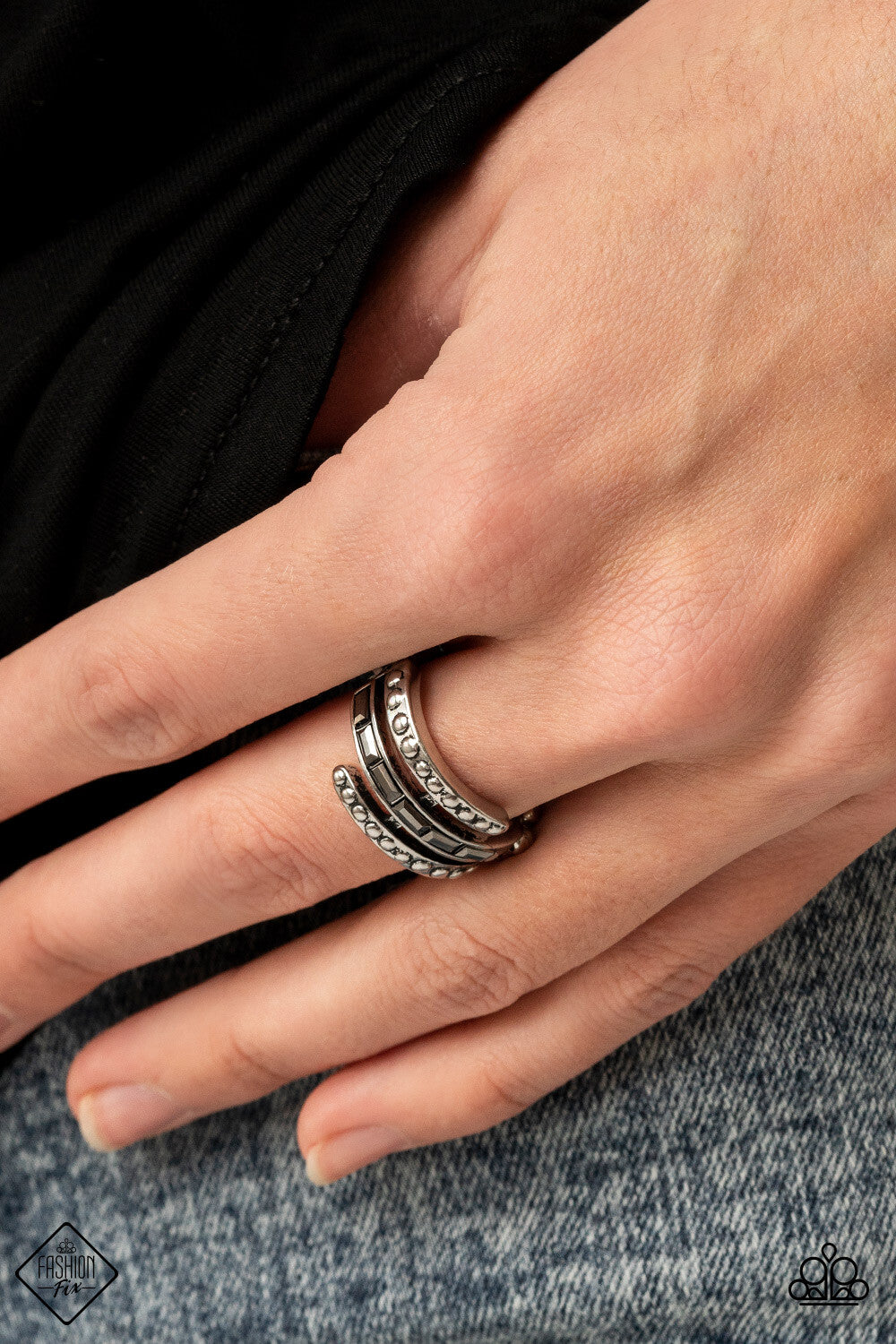Paparazzi -Jewelry, Magnificent Musings - Complete Trend Blend Fashion-Fix-Set.
