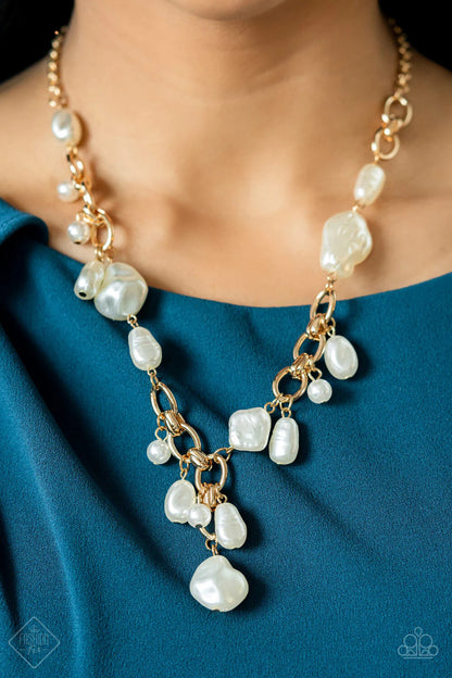 Paparazzi -Jewelry, Fiercely 5th Avenue Gold Fashion-Fix-Set.