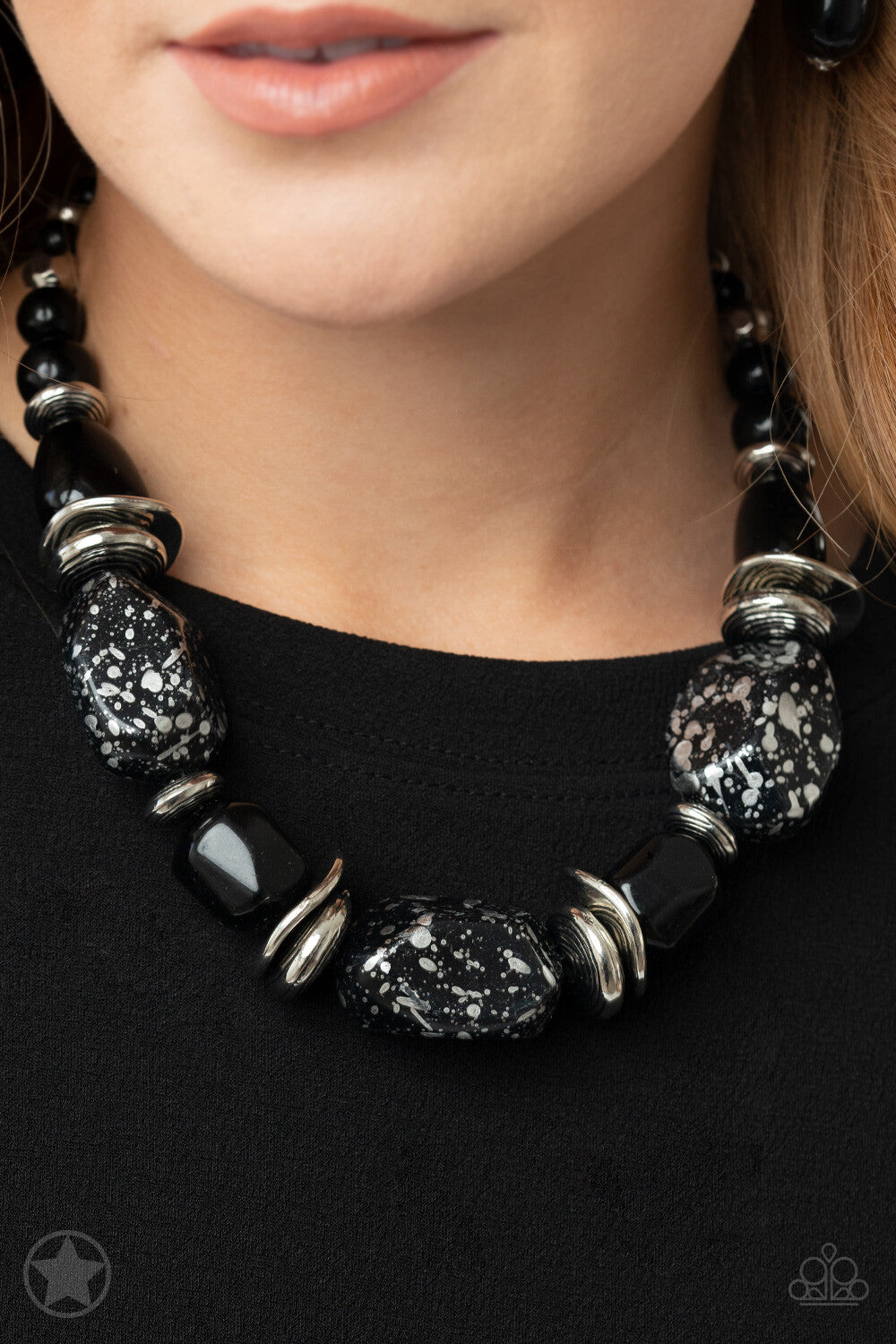 In Good Glazes Jewelry orange, Blue, Black Paparazzi-Jewelry Necklaces.