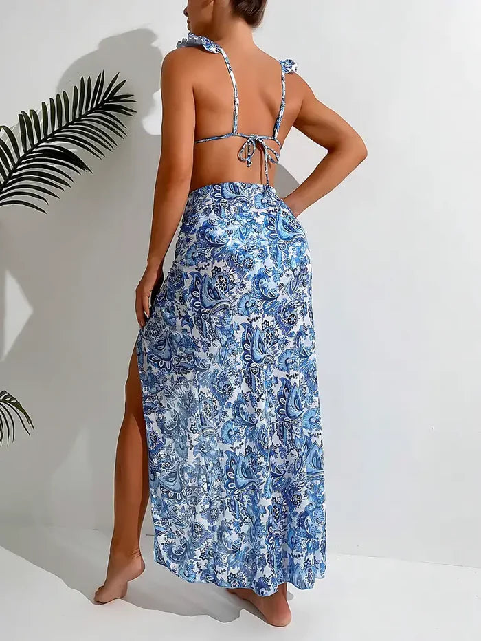 fashionable new printed bikini set of 3 Pieces Beachwear. Size: M