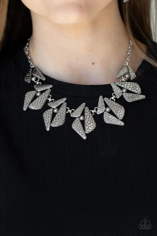 Extra Expedition - silver necklace
