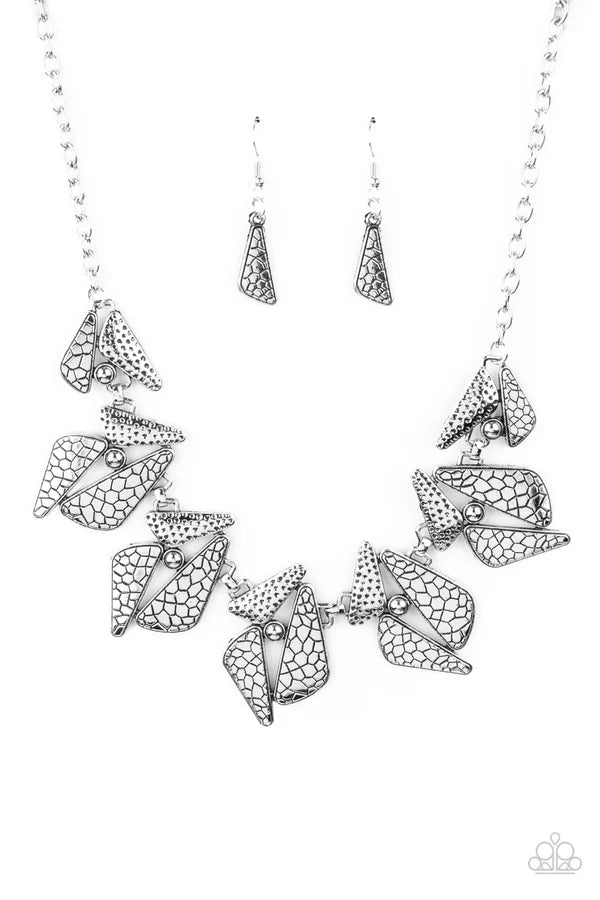 Extra Expedition - silver necklace